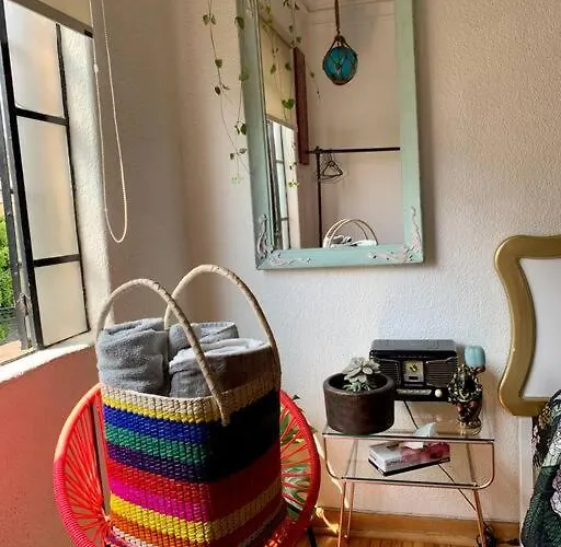 Lovely Cozy & Spacious In Heart Of Condesa Habitación en casa particular *
