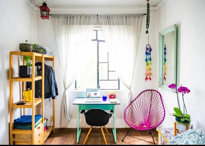 Lovely Cozy & Spacious In Heart Of Condesa Habitación en casa particular