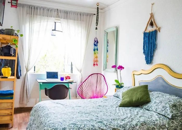Lovely Cozy & Spacious In Heart Of Condesa Habitación en casa particular *